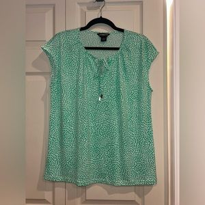 Women’s short sleeve blouse